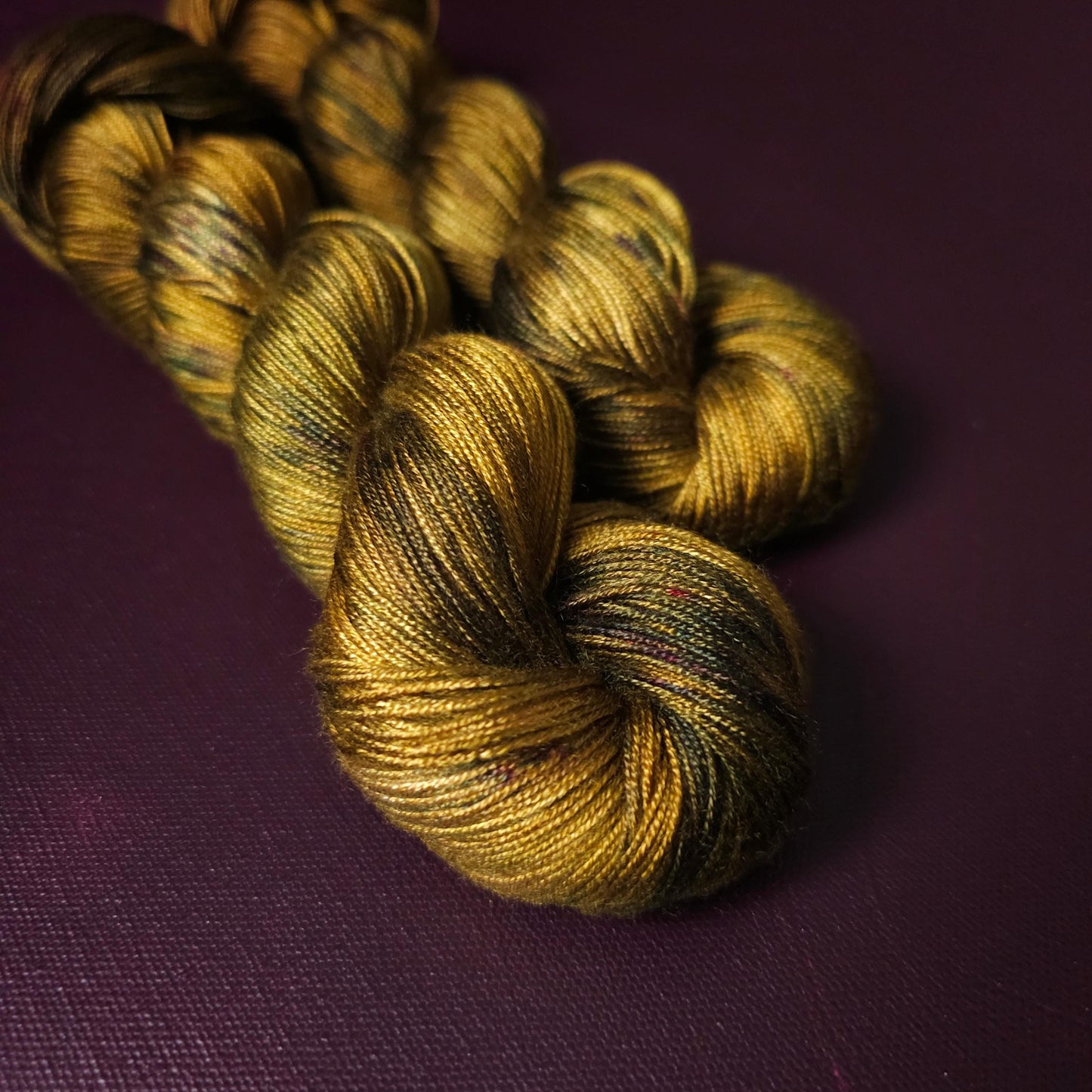Dark Ochre Haze, hand dyed vegan yarn, speckled yarn, fingering / DK weight knitting yarn, tencel OR bamboo yarn, shiny crochet thread,