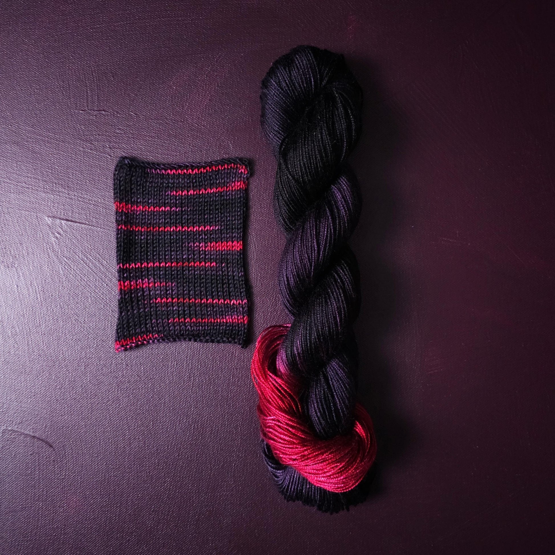 Bloody Mary, hand dyed vegan yarn, assigned pooling yarn, fingering / DK weight knitting yarn, tencel OR bamboo yarn, shiny crochet thread