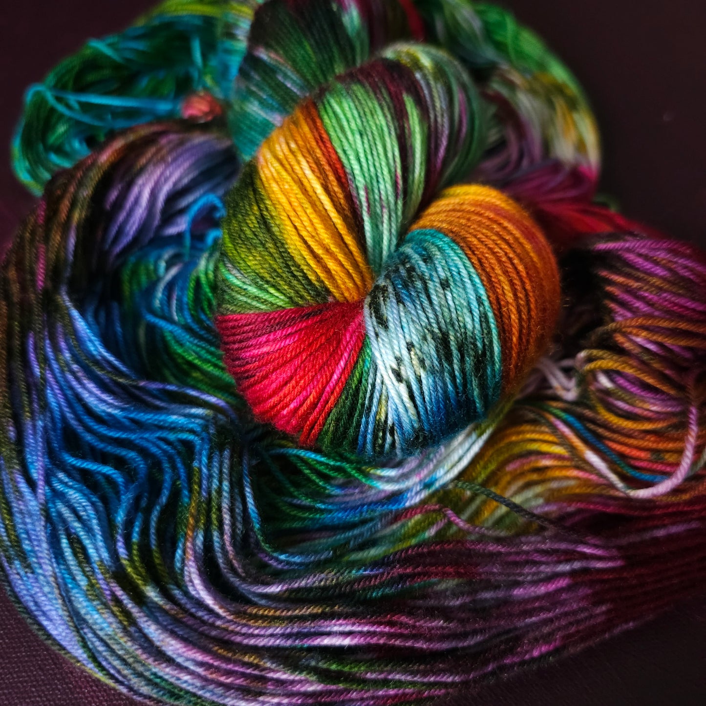 Tropical Splash, hand dyed merino singles yarn, gifts for knitters, gold lurex sock yarn, colorful knitting supplies, merino crochet sock yarn