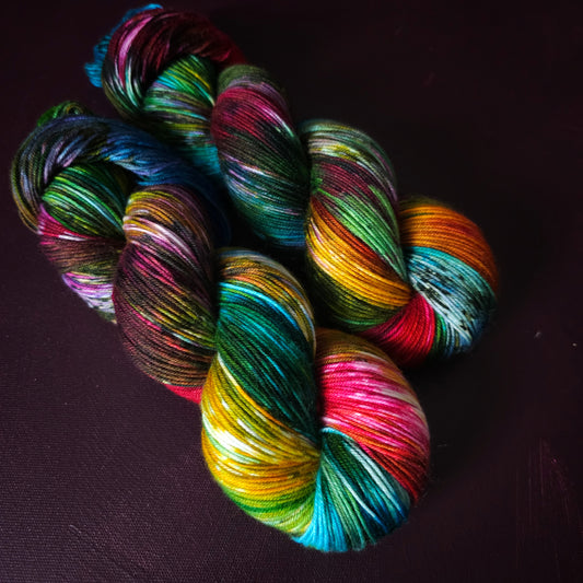 Tropical Splash, hand dyed merino singles yarn, gifts for knitters, gold lurex sock yarn, colorful knitting supplies, merino crochet sock yarn